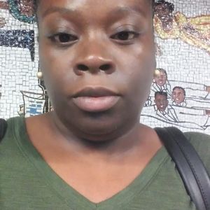 Meet your Posher, Denice